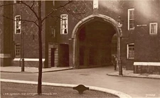 Vintage Postcard 1900's View of London Old Gateway Lincolns Inn. England UK RPPC