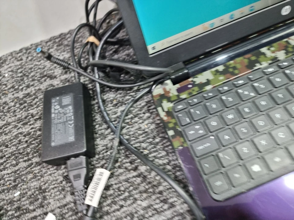 J948 HP 15-g094sa 15.6" - AMD Quad-Core A8-6410 APU 8GB RAM 1TB HDD Win10 Wifi - Image 4 of 4