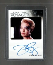 STAR TREK VOYAGER HEROES & VILLAINS JERI RYAN AUTOGRAPH 2015 SEVEN OF NINE