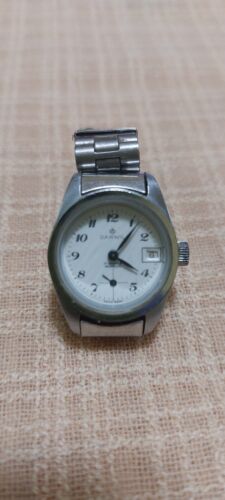 VINTAGE DARWIL WOMEN WATCH