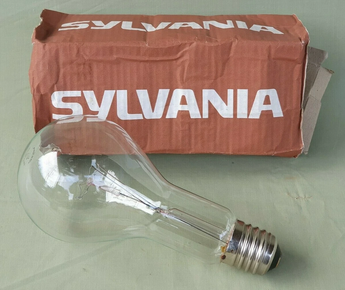 Large screw 2024 bulb fitting