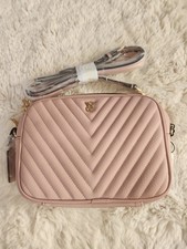 Victoria Secrets Ladies Pink Quilted Handbag Gold Chain Brand New