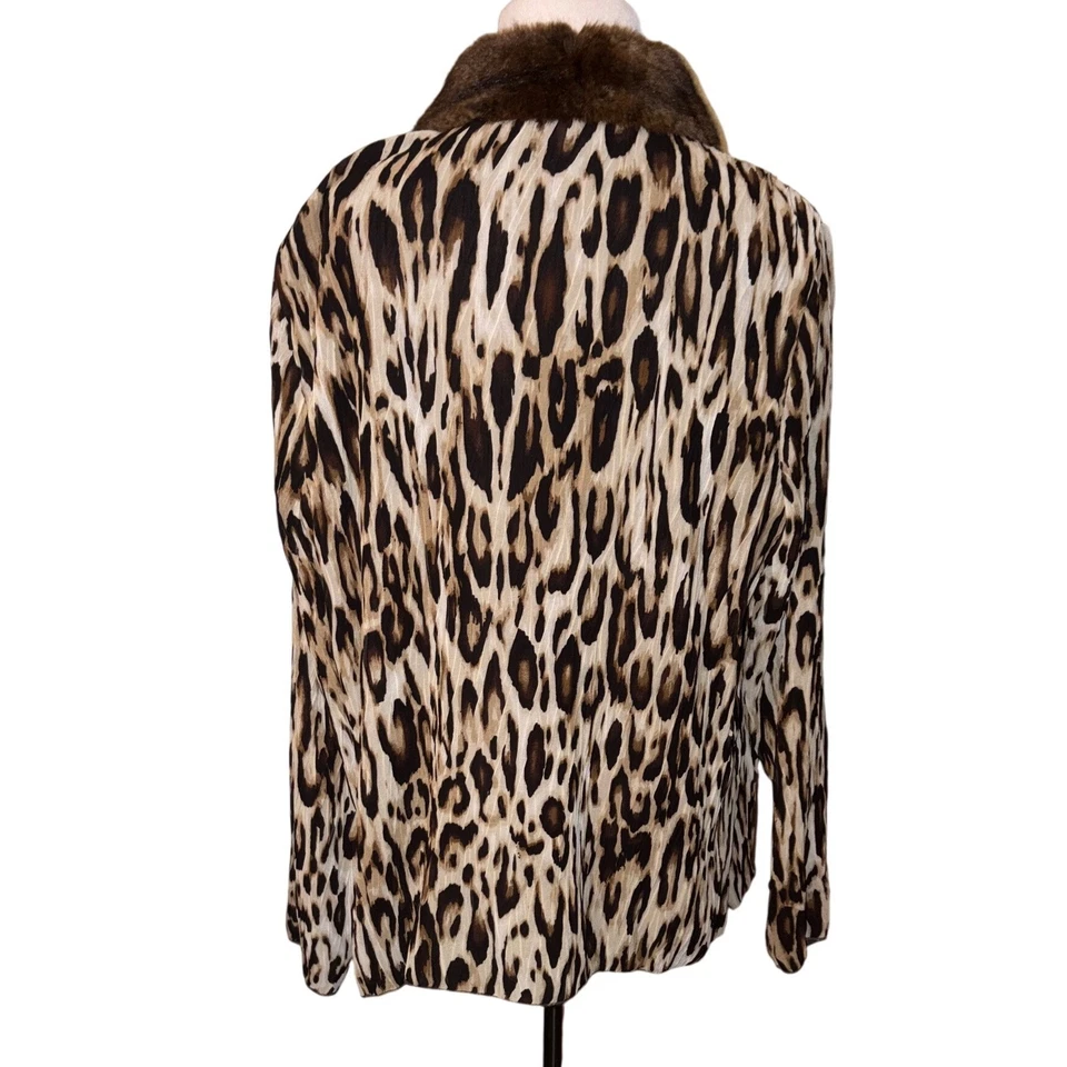 Chaqueta Chico's Cuello Piel Sintética Estampado Leopardo Marrón Estampado Animal Talla 2 L Foto 4 de 4