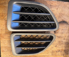 Pair of Genuine Range Rover Sport 05-09 Side Front Vent Grills SLR00152 SLR00151