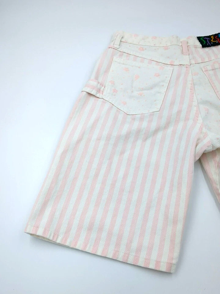 Pantalones cortos vaqueros vintage de acero de los 90 de tiro alto para mujer talla 8 hechos en EE. UU. florales Foto 4 de 4