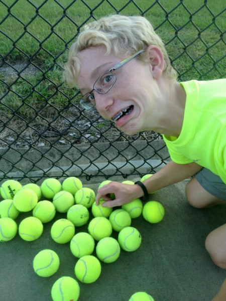 25 Tennis Balls Dog Toy Catch Baseball Walker Table Chair ...