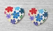flower heart wood sewing buttons 2 holes 1 inch blue red #5 2pc