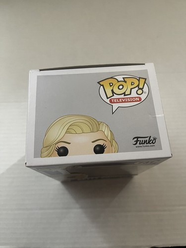 Funko Pop Riverdale Betty Cooper 731 2018 Vaulted Vinyl Figure - Picture 6 of 7