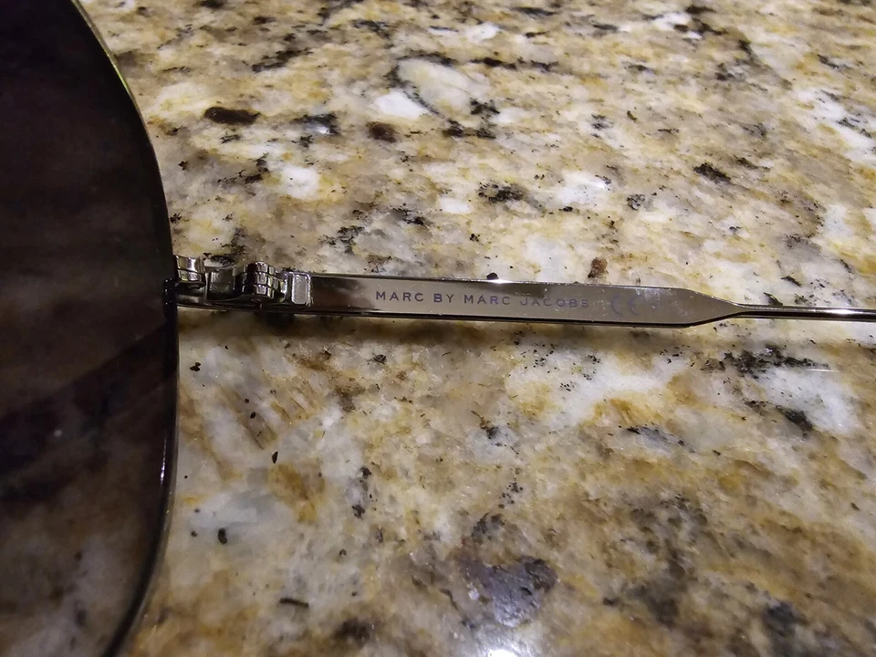 Gafas de sol para hombre Marc By Marc Jacobs MMJ444/S plateadas aviadores excelente estado. Foto 3 de 4