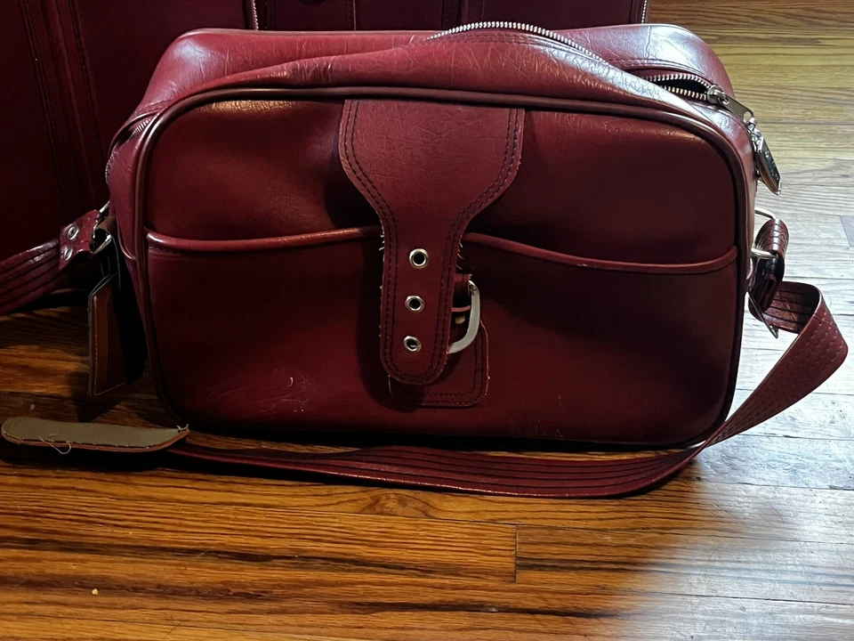 Sears Vintage Burgundy Leather Travel Luggage 4 Piece SET with KEYS - Image 2 of 4
