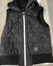 Moose Knuckles Sleeveless Best Jacket Quilted Women Girls Size Medium