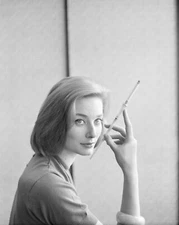 Tania Mallet James Bond 007 10" x 8" Photograph no 9