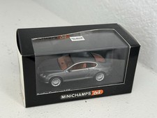 Minichamps 1:64 diecast 640 139600 Bentley Continental GT 2008 in grey over tan
