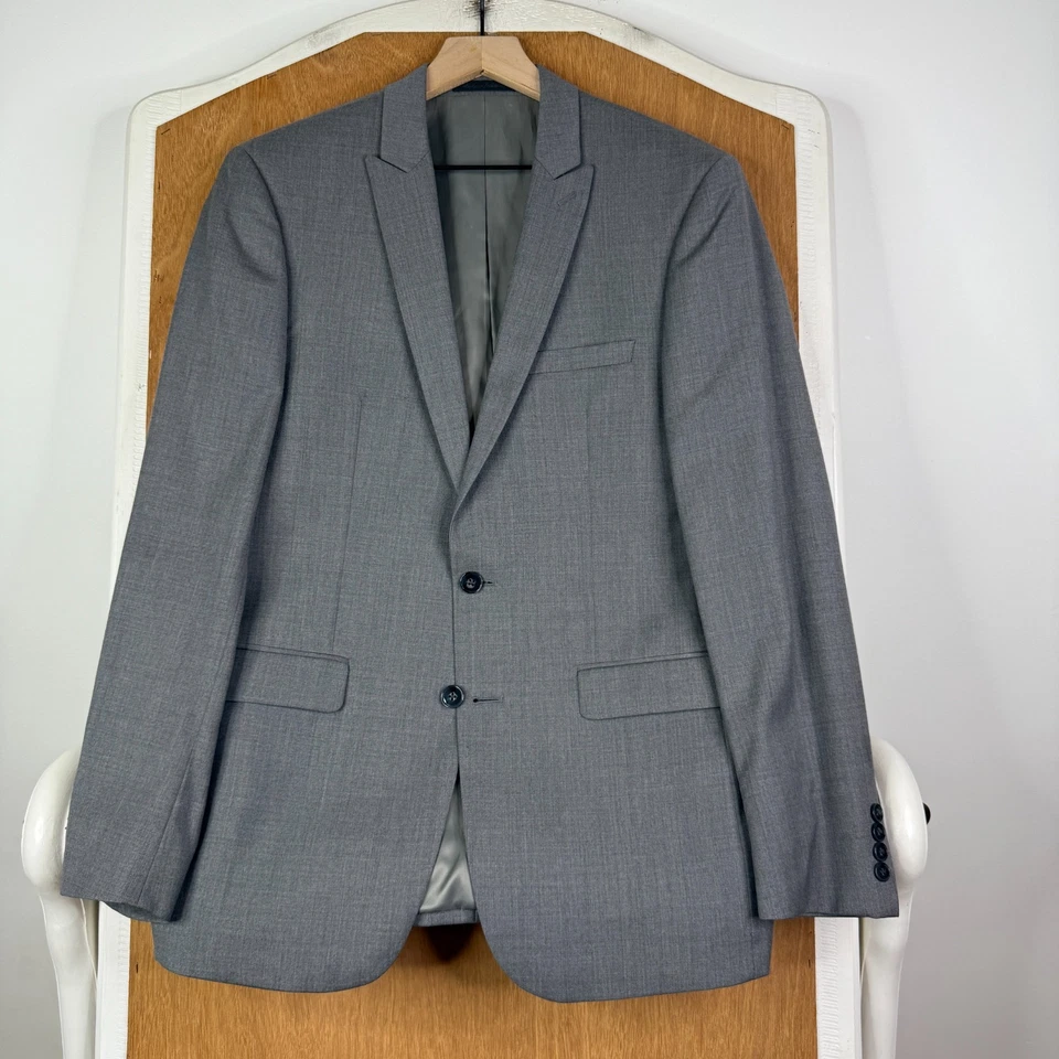 Calvin Klein Suit MEns 40R Gray 2 Button Peak Lapel 100% Wool 34x29 Extreme Slim - Image 2 of 4