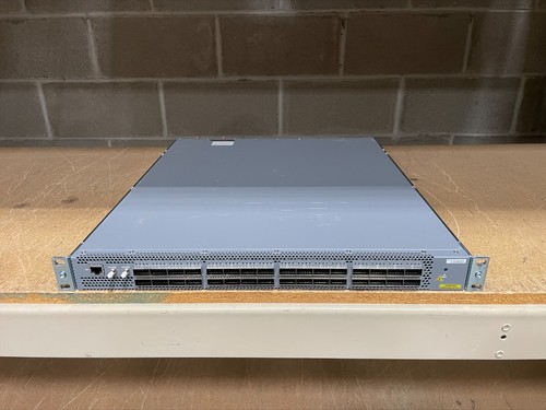 Juniper QFX5200-32C-AFO QFX5200 32 port 100 Gigabit QSFP28 Switch - Photo 3/3