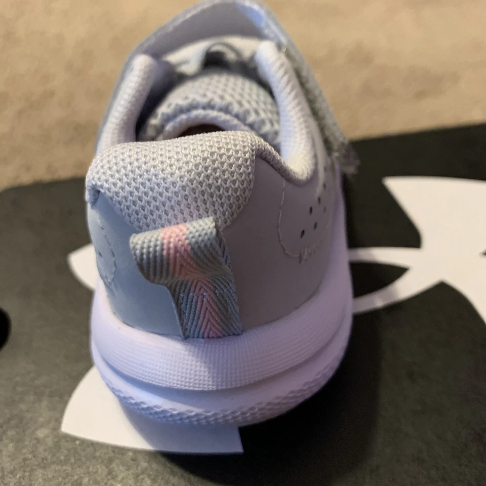 Новый под ARMOUR UA GINF Assert 10 AC Athletic туфли ребенка ясельного возраста девочки размер 6k серый - Изображение 3 из 4