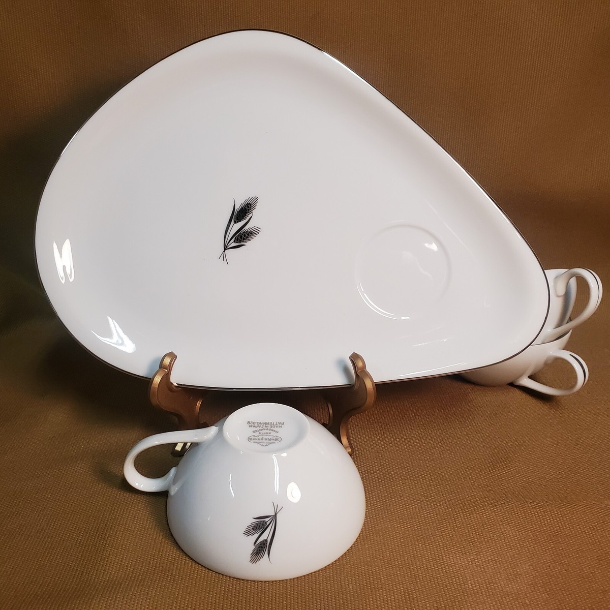 Fukagawa Arita - 3 Snack Plates with Cups - Silver Wheat 928