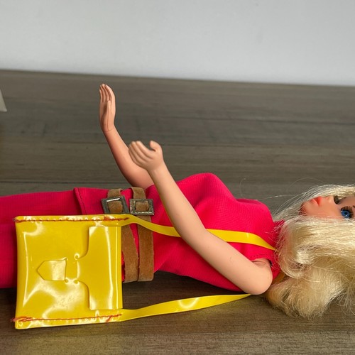 Vintage Walk Lively Barbie Original Instructions & Stand 1970s Mattel #1182 - Picture 12 of 24