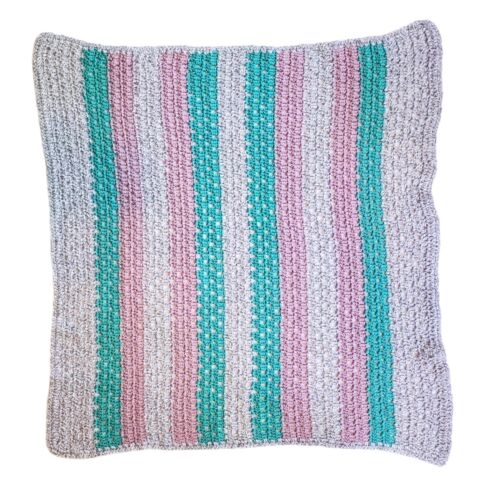 Handgefertigte gehäkelte Baby afghanische rosa grau türkis Decke 36" x 38" Swaddle - Bild 4 von 7