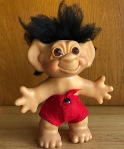 black treasure trolls