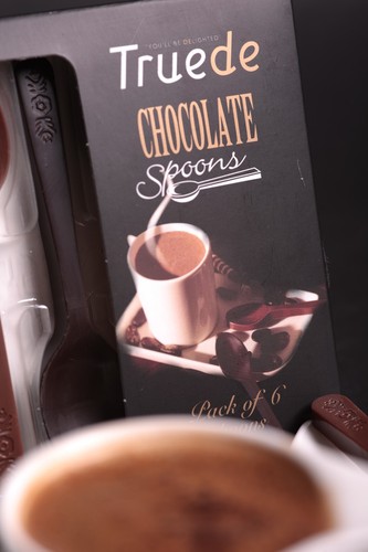54g Chocolate Teaspoons Popular Best Gift Present Melt - Picture 3 of 4