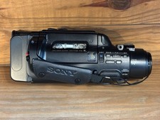 Sony Handycam CCD-FX330 Video 8 Camcorder Bundle - See Description