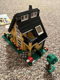 LEGO CREATOR: Beach House (4996) 100% Complete With Manuals