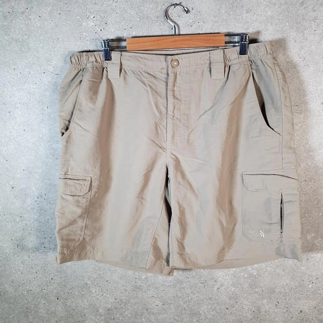 Vintage The North Face TNF Hiking Cargo Shorts Mens XL Brown