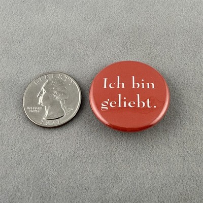 Vintage German Ich Bin Geliebt I Am Loved Red 1.25'' Round Pinback Button #61358