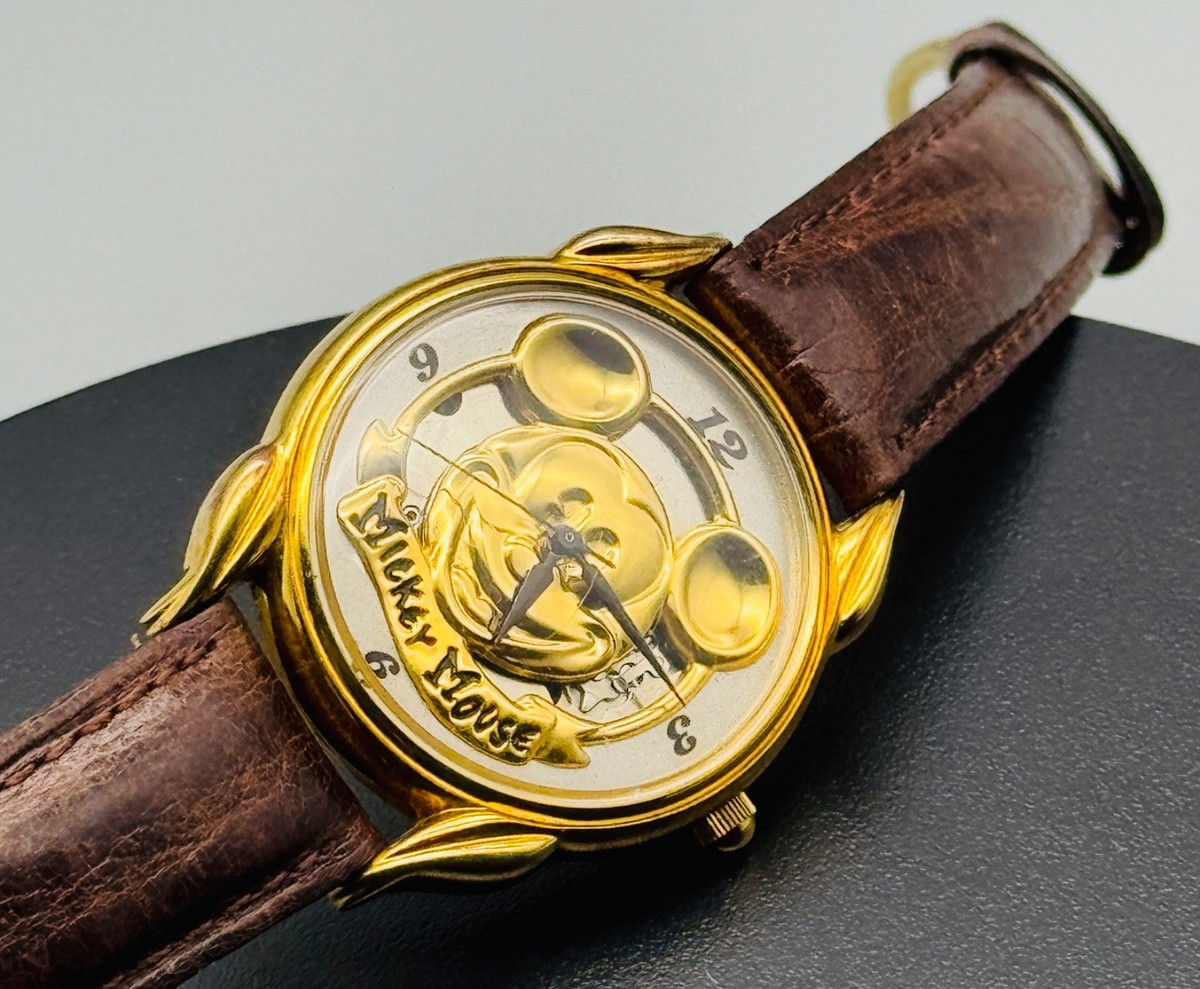Vintage Disney Store Mickey Mouse Watch Gold Tone 3D  display picture 1
