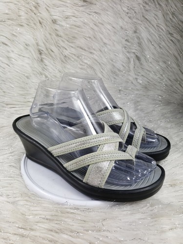 SKECHERS Gray Womens Sandals Slip On Casual Comfort Size 9 Gray Silver