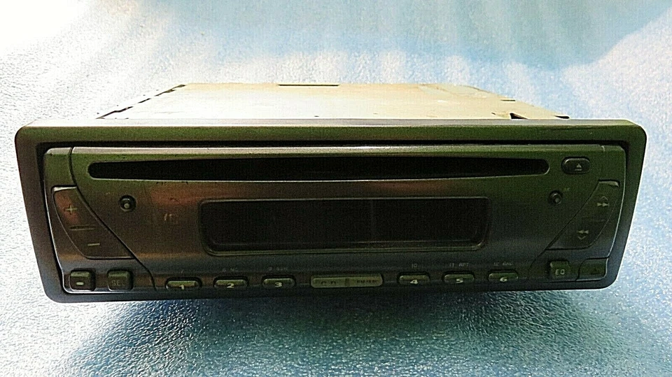 JVC - KD-G111 45Wx4 / Autoradio / CD Player / RDS / CD RECEIVER - Bild 2 von 4
