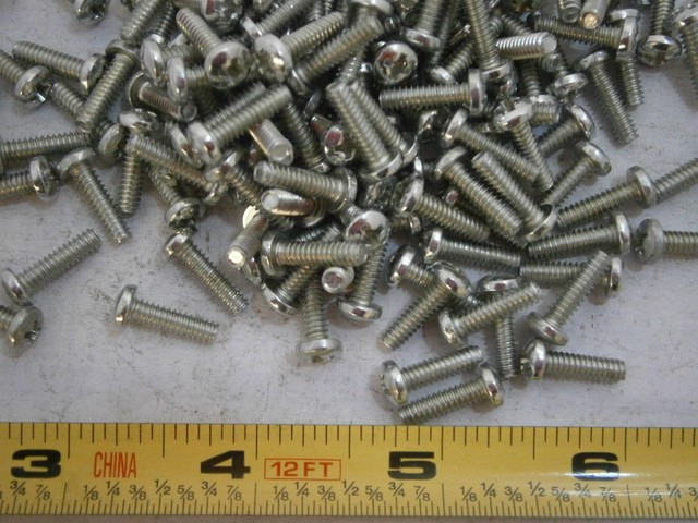 TESTA PADELLA SCANALATA VITI AUTOPULENTI A2 ACCIAIO INOX 25mm TESTA PADELLA SCANALATA VITI AUTOPULENTI A2 ACCIAIO INOX 25mm
