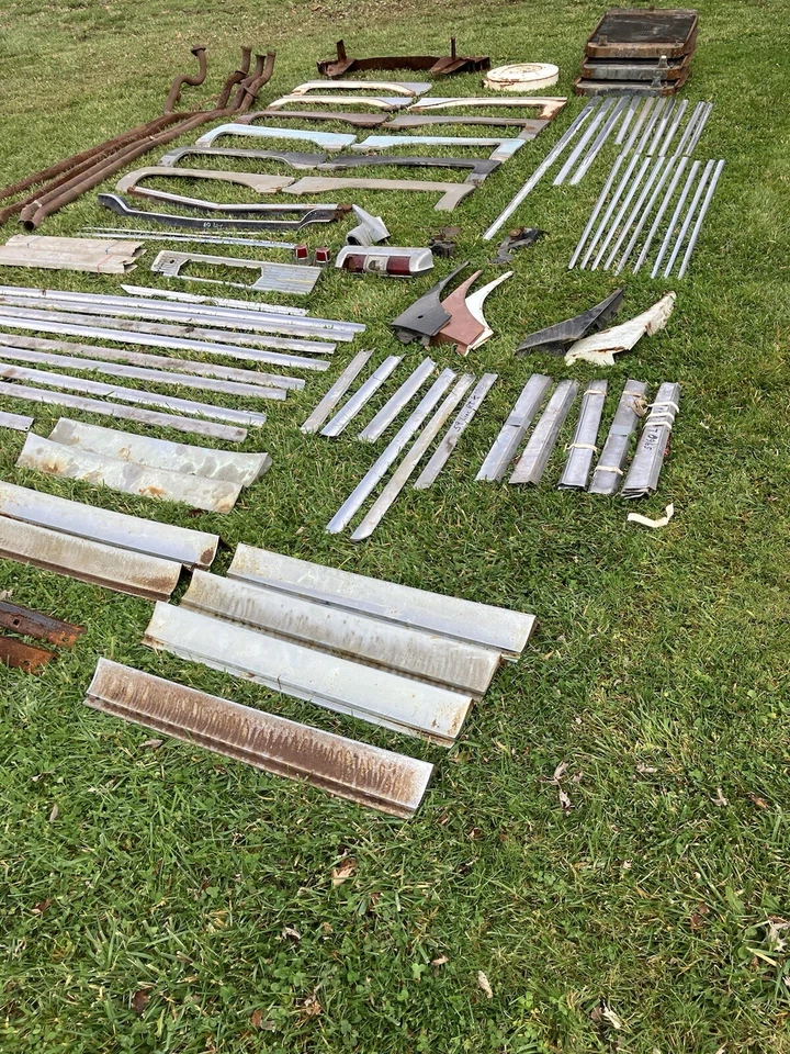 LEER DESCRIPCIÓN 1958 1959 1960 Lincoln Fender Falda Par Continental Trim PIEZAS Foto 2 de 4