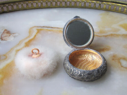 Antique beautiful complete powder keg, silver metal, Art Nouveau period circa 1900.