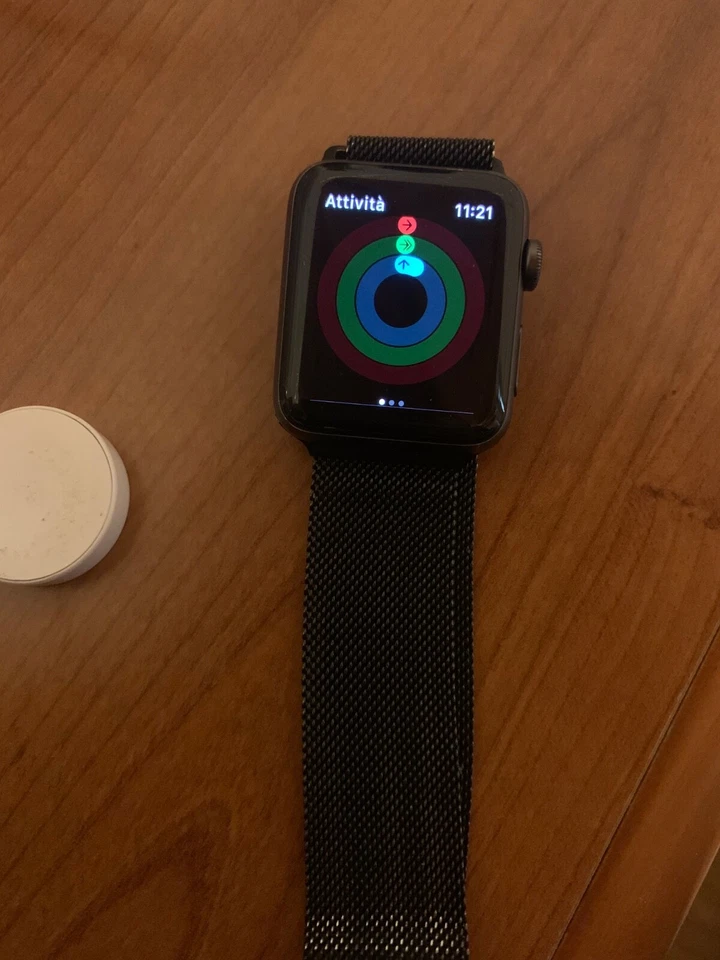 Apple Watch Series 3 con Cinturino originale  - Immagine 3 di 4