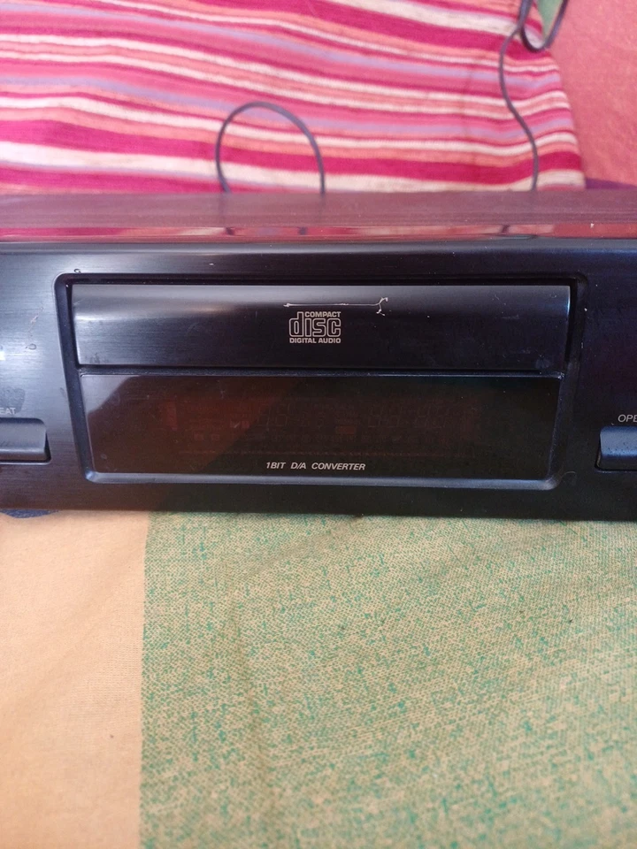 Compact Disc JVC. XL-V120 - Immagine 3 di 4