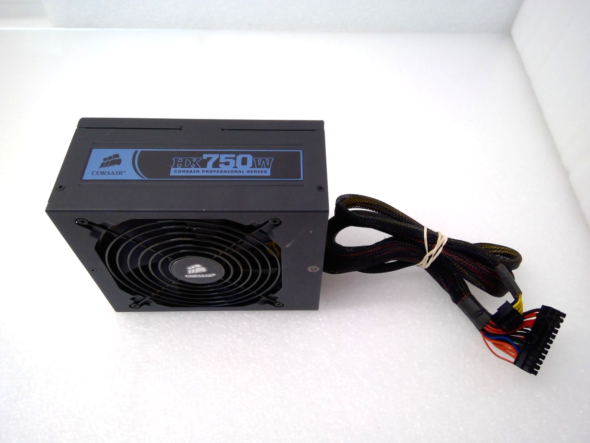 750W Corsair CORSAIR CMPSU-750HX ATX - HX Professional Series 0