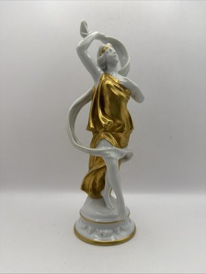 Capodimonte Ginori Porcelain Figurine   Dancing Woman  Made in Italy