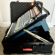 Allen & Heath MixWizard WZ3 16:2 Mixer & Gator TSA Series 12U Pop-Up Case (Mint)