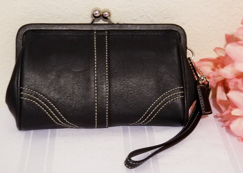 COACH SOHO VINTAGE French Kiss Lock BLACK LEATHER Framed COIN PURSE CLUTCH WRIST