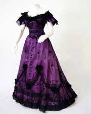 Purple Gothic Victorian Wedding Dresses Round Neck Lace Applique Short Sleeve