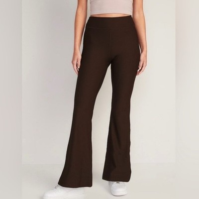 Old Navy Brown Ribbed Extra High-Waisted PowerSoft Rib-Knit Flare Pants sz M NWT
