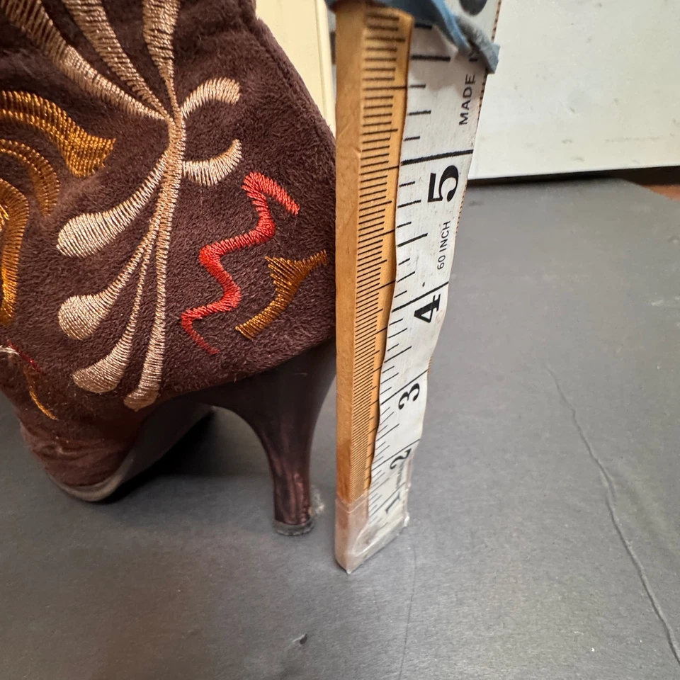 Botas Go Max Western hasta la rodilla bordadas bohemias florales talla 6 tacones de aguja Foto 4 de 4