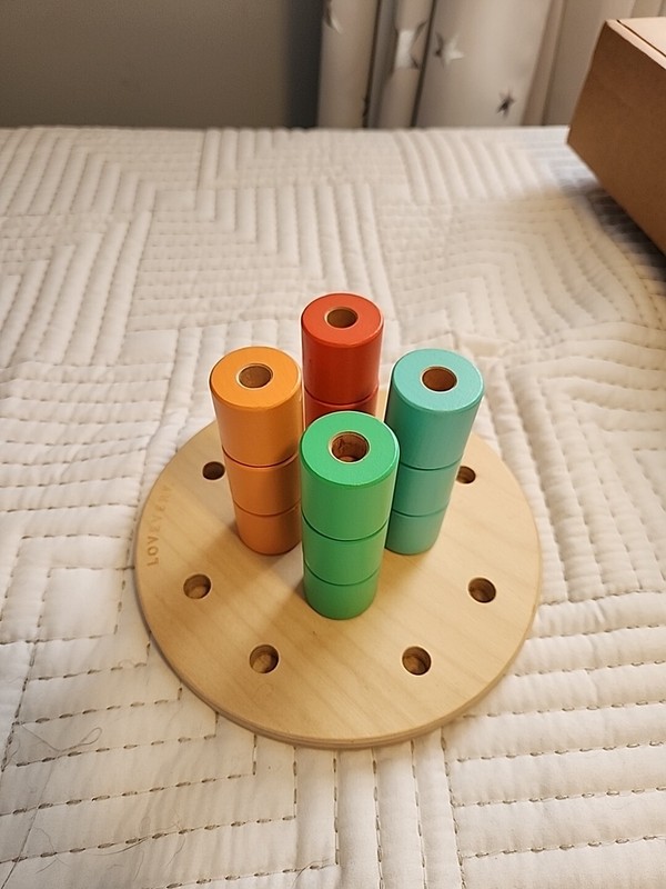 Lovevery Wooden Stacking Peg Board Pioneer Play Kit 16-18 Toddler Montessori