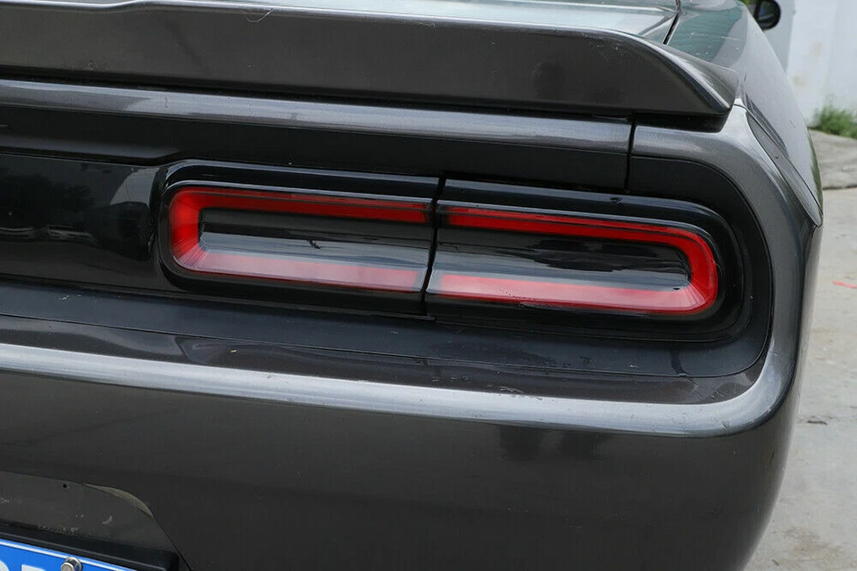 Smoked Tail Light Covers Rear Light Guards Trim for Dodge Challenger 2015-2023 Foto 4 de 4