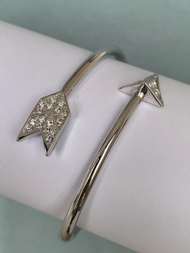 Karl Lagerfeld Hearts and Arrows Hinge Bangle with Crystal from Swarovski - Picture 10 of 17