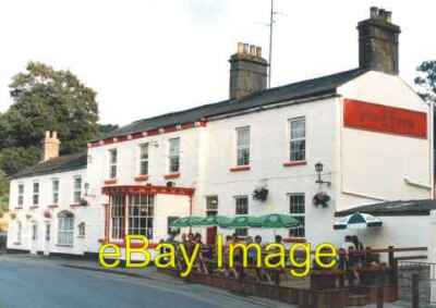 Photo 6x4 The Fountain Inn and Lodge (Hostel) Eaves, The Accommodation fa c2005