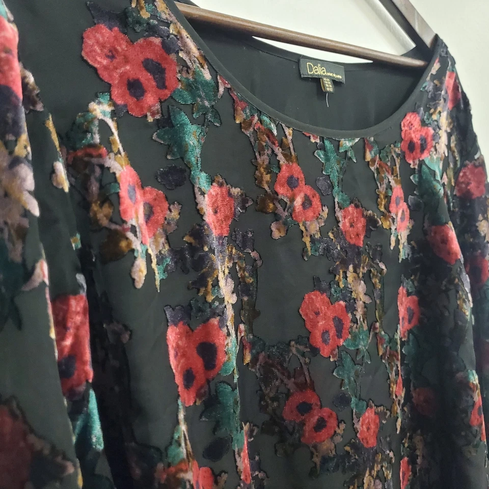 Top Dalia Mujer Terciopelo Floral Oscuro Burnout Talla 3X Negro Cachicho Hada Grunge Foto 3 de 4