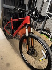 Boardman MTR 8.6 Men's Mountain Bike Gloss Red Size Large Excellent Condition